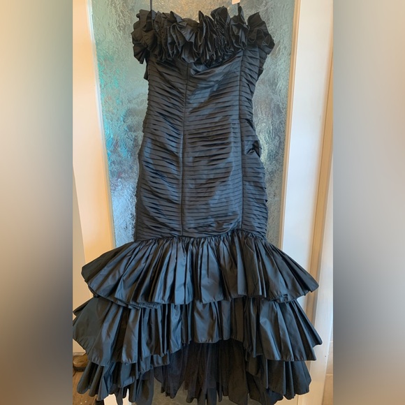 Victor Costa Elegant Vintage Black Evening Gown